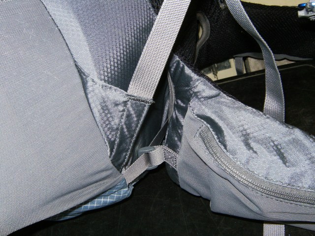 Lower shoulder strap and hip belt attachment, hip belt pocket.